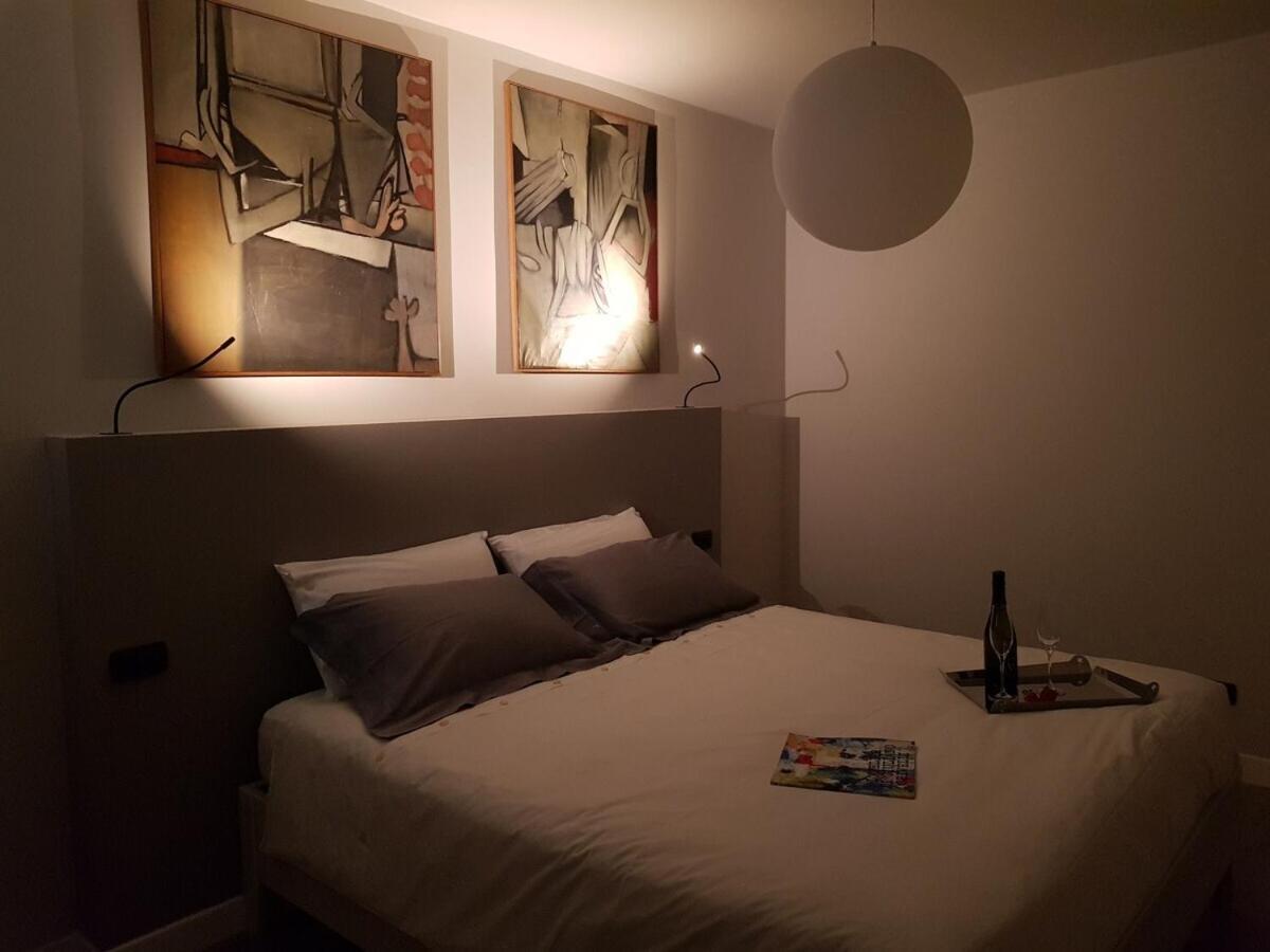 Chocolat La Mairie Apartment โอเมญา ห้อง รูปภาพ